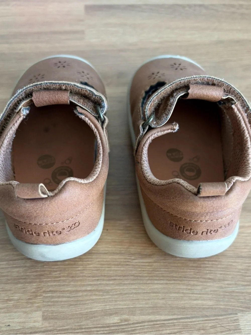 Stride Rite Baby Girls’ Cheyenne Mary Jane | 6T